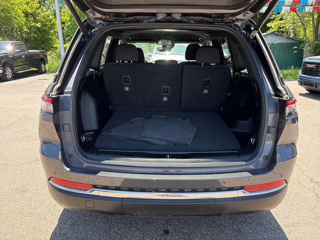 2024 Jeep Grand Cherokee Laredo 4x4