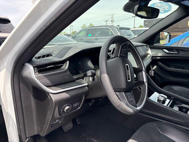 2024 Jeep Grand Cherokee L Altitude 4x4