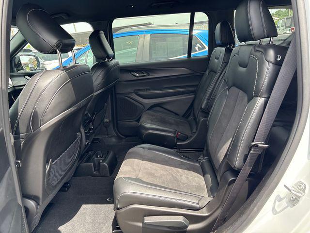 2024 Jeep Grand Cherokee L Altitude 4x4