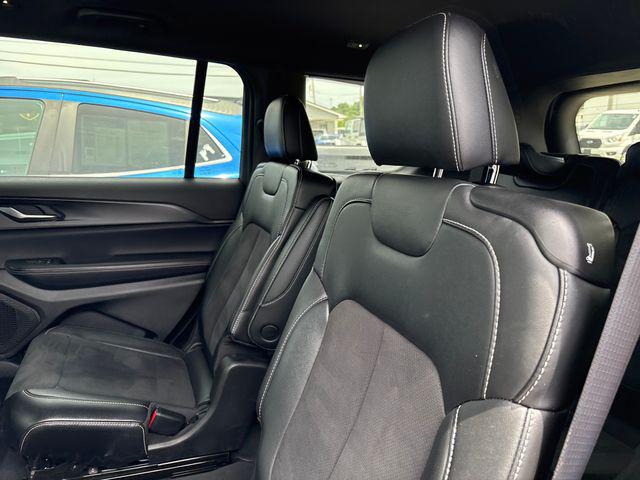 2024 Jeep Grand Cherokee L Altitude 4x4
