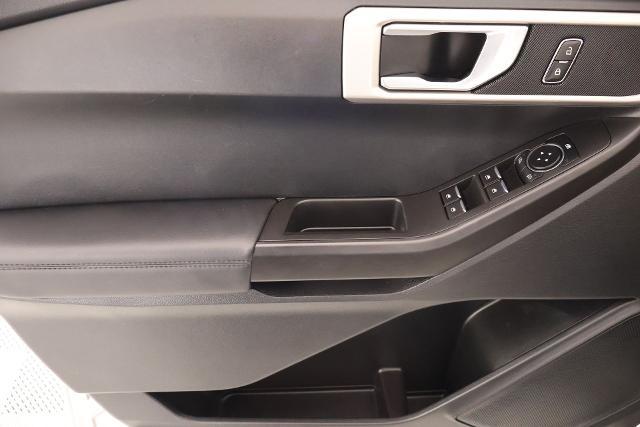 2023 Ford Explorer Base