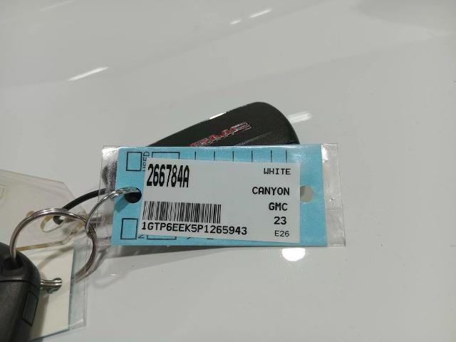 2023 GMC Canyon 4WD Crew Cab Short Box AT4X