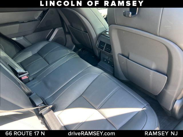 2024 Land Rover Range Rover Velar P250 Dynamic SE