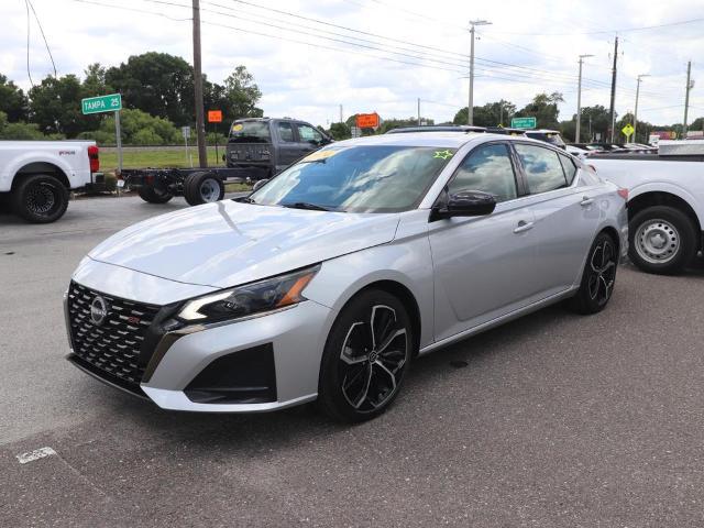 2024 Nissan Altima SR FWD