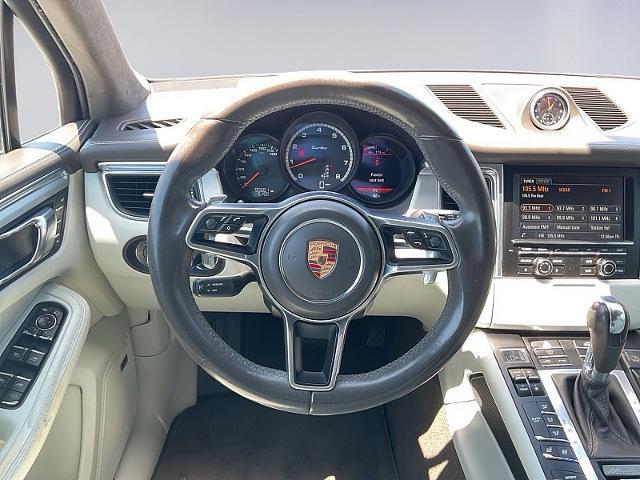 2015 Porsche Macan Turbo