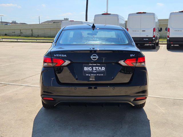 2024 Nissan Versa 1.6 SV