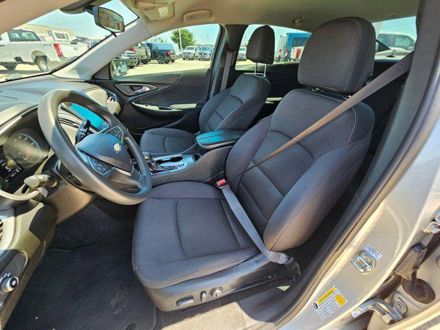 2022 Chevrolet Malibu FWD LT