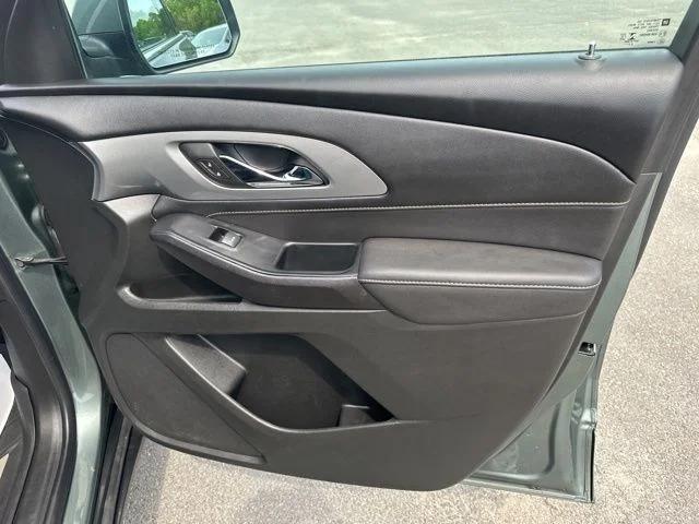 2023 Chevrolet Traverse AWD LT Leather