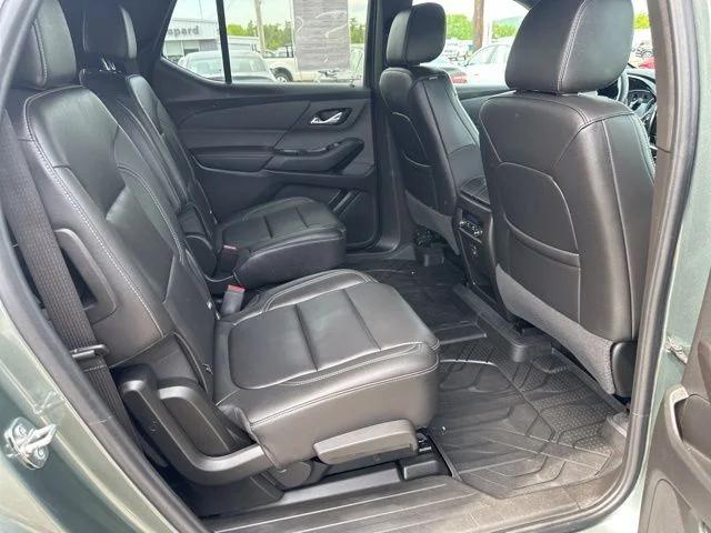 2023 Chevrolet Traverse AWD LT Leather