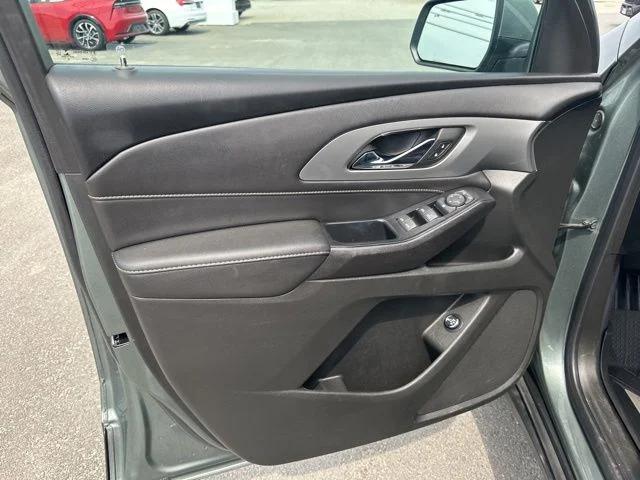2023 Chevrolet Traverse AWD LT Leather