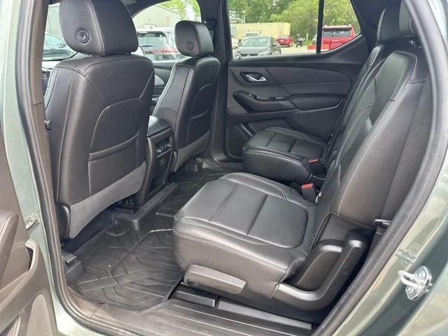 2023 Chevrolet Traverse AWD LT Leather
