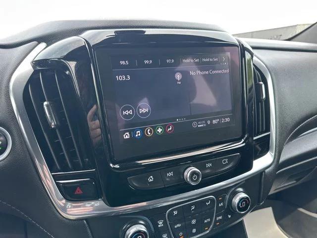2023 Chevrolet Traverse AWD LT Leather