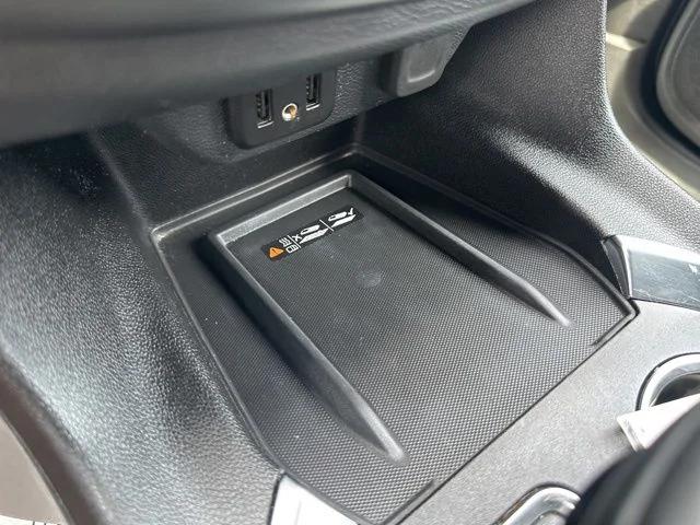2023 Chevrolet Traverse AWD LT Leather
