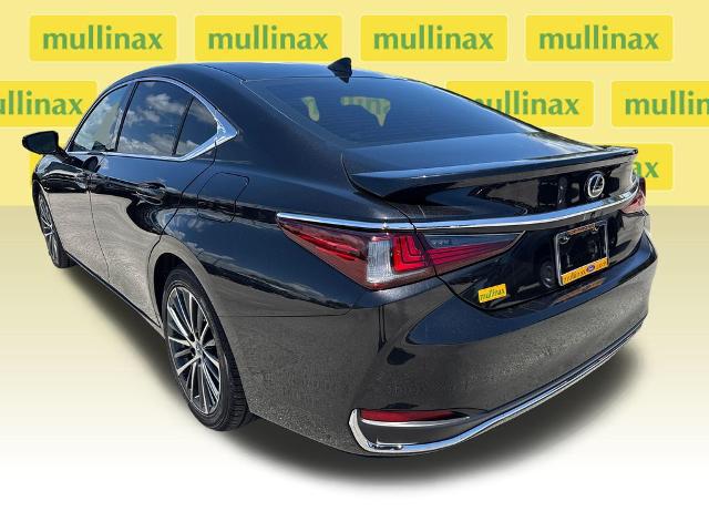 2025 Lexus ES 300h Base