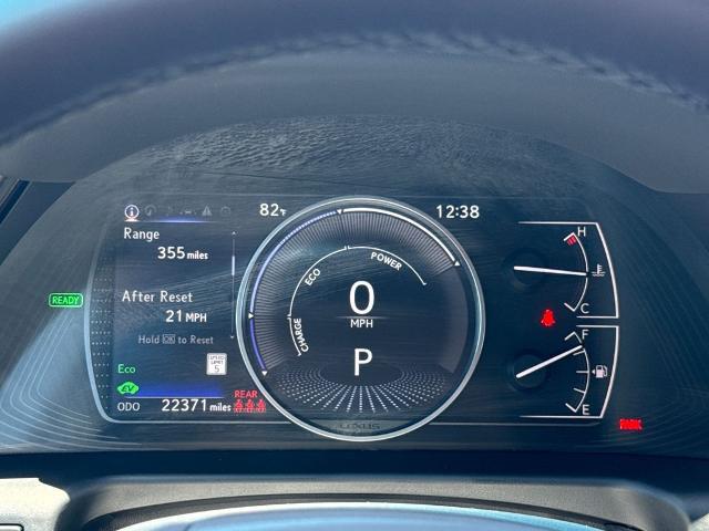 2025 Lexus ES 300h Base