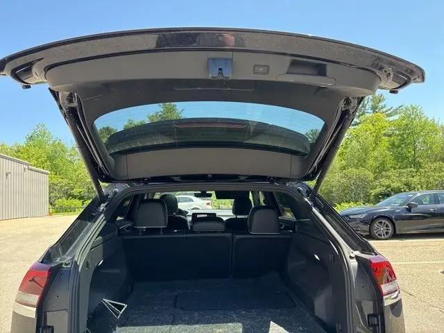 2024 Volkswagen Atlas Cross Sport 2.0T SEL Premium R-Line