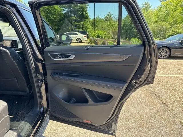 2024 Volkswagen Atlas Cross Sport 2.0T SEL Premium R-Line