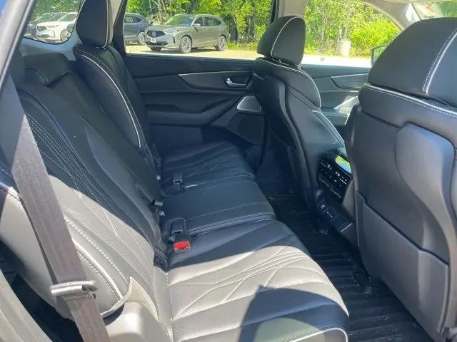 2025 Acura MDX Advance Package