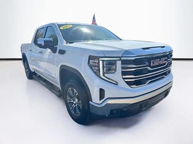 2025 GMC Sierra 1500 4WD Crew Cab Short Box SLT for sale in Roslyn, PA