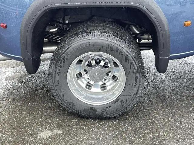 2026 GMC Sierra 3500HD Crew Cab, Long Bed, Denali Dual Rear Wheel, 4WD