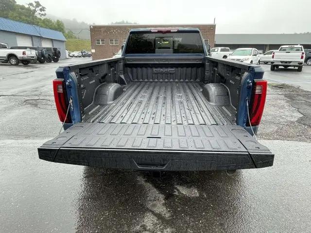2026 GMC Sierra 3500HD Crew Cab, Long Bed, Denali Dual Rear Wheel, 4WD
