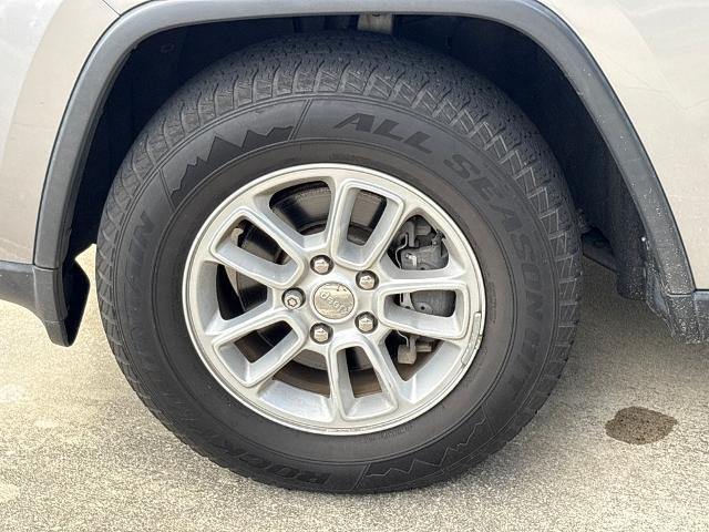 2018 Jeep Grand Cherokee Laredo E 4x2