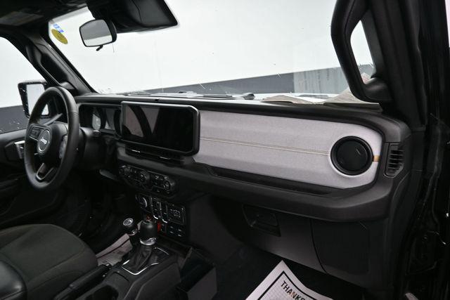 2024 Jeep Wrangler 4-Door Willys 4x4