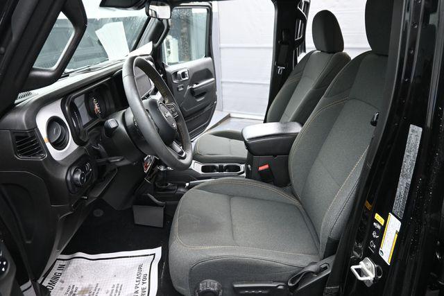 2024 Jeep Wrangler 4-Door Willys 4x4