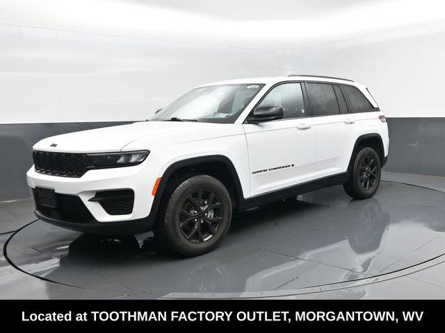 2025 Jeep Grand Cherokee Altitude 4x4 for sale in Grafton, WV