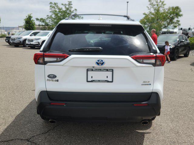 2021 Toyota RAV4 Hybrid XLE
