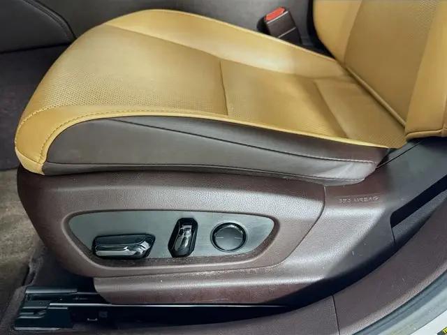 2019 Lexus ES 350 Luxury