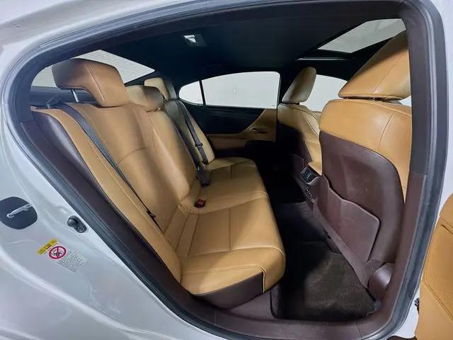 2019 Lexus ES 350 Luxury