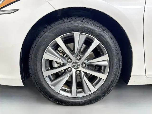2019 Lexus ES 350 Luxury