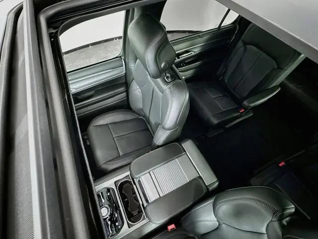 2026 Jeep Grand Wagoneer L Limited Altitude 4x4