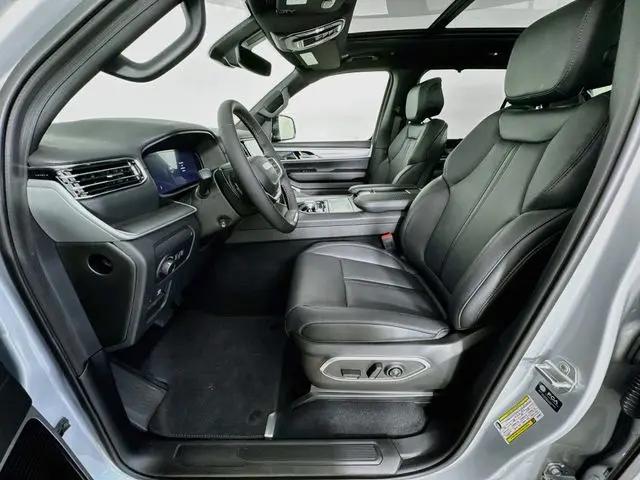 2026 Jeep Grand Wagoneer L Limited Altitude 4x4