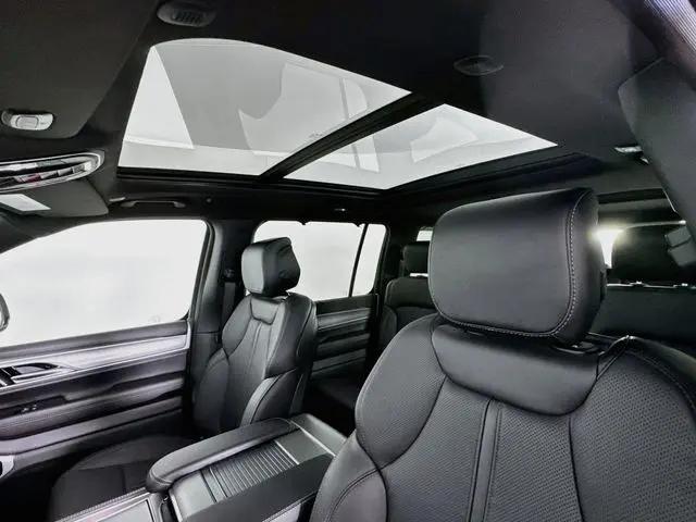 2026 Jeep Grand Wagoneer L Limited Altitude 4x4