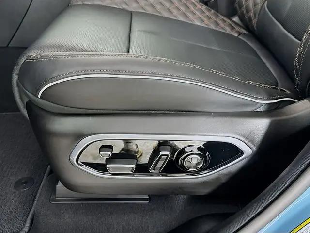 2026 Jeep Grand Cherokee Summit 4x4