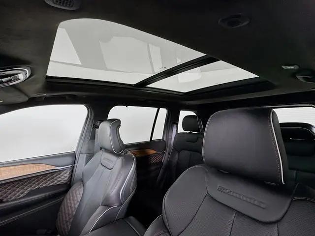 2026 Jeep Grand Cherokee Summit 4x4