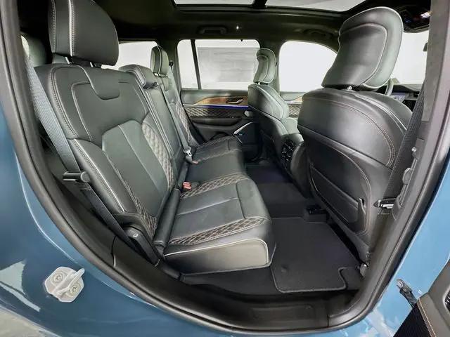 2026 Jeep Grand Cherokee Summit 4x4