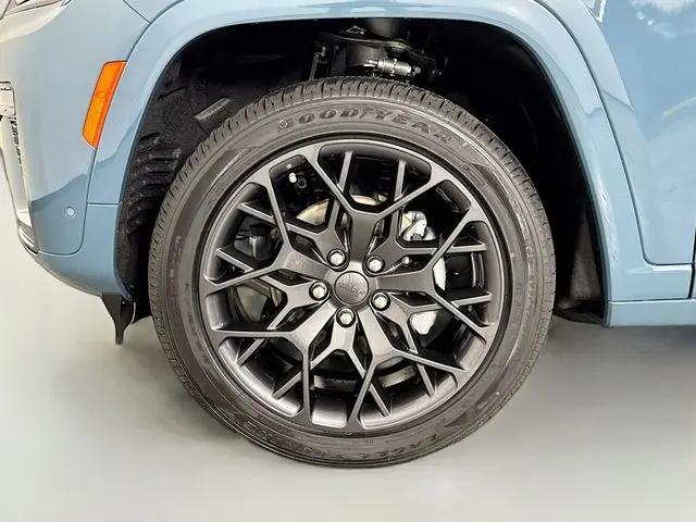 2026 Jeep Grand Cherokee Summit 4x4