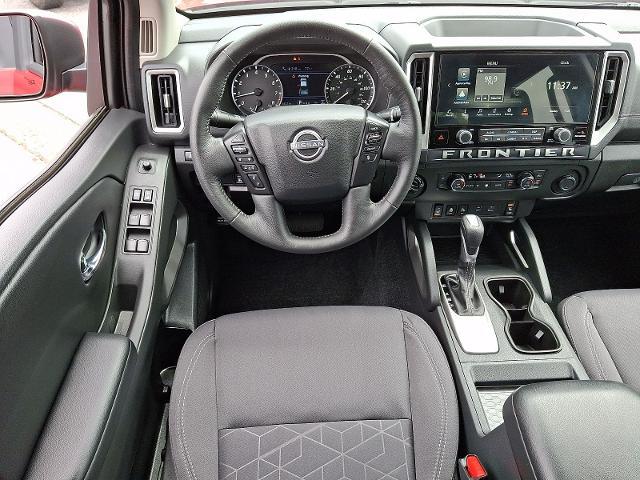 2025 Nissan Frontier Crew Cab SV 4x4