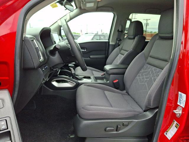 2025 Nissan Frontier Crew Cab SV 4x4