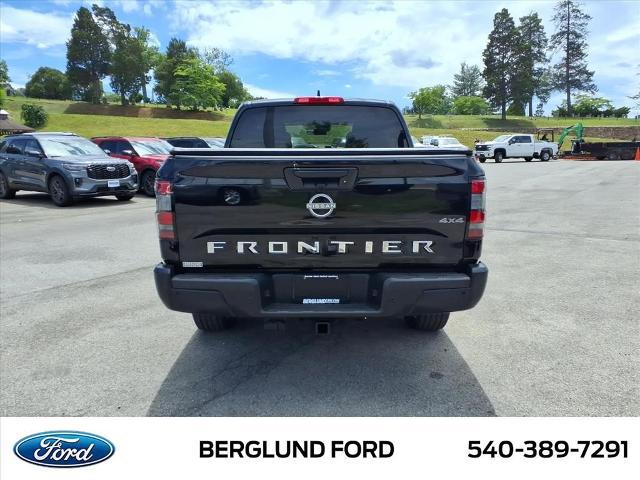2022 Nissan Frontier Crew Cab S 4x4