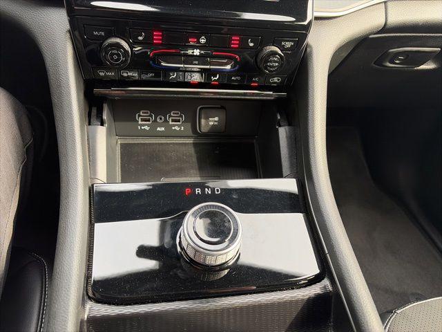 2025 Jeep Grand Cherokee L Altitude X 4x4