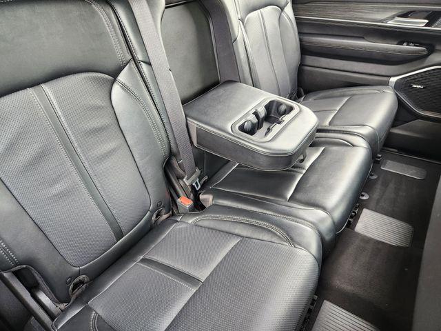 2024 Jeep Wagoneer Series II 4x2
