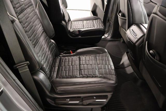 2023 Cadillac Escalade 4WD Premium Luxury Platinum