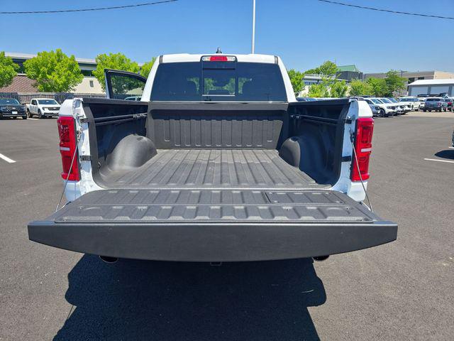 2026 Ram 1500 Limited Crew Cab 4x4 5'7" Box