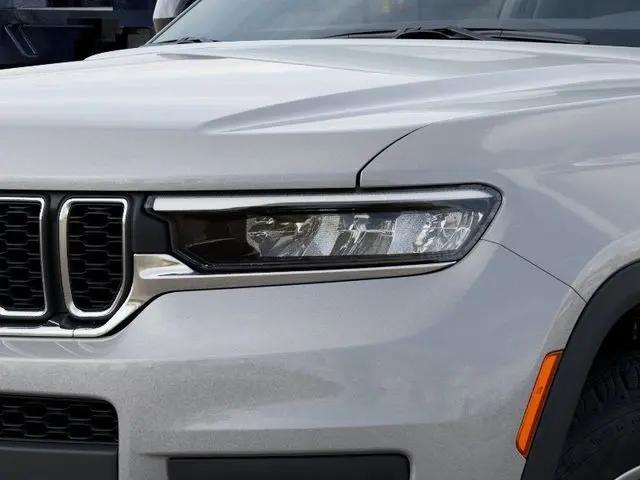2026 Jeep Grand Cherokee L Laredo 4x2