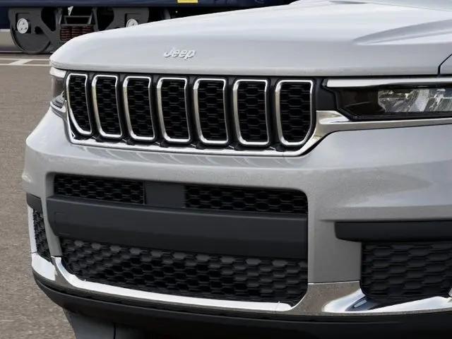 2026 Jeep Grand Cherokee L Laredo 4x2