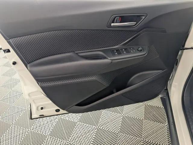 2019 Toyota C-HR LE